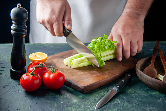 Why are Wood Cutting Boards Preferable to Plastic